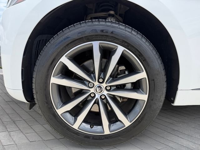 2024 Jaguar F-PACE R-Dynamic S - Photo 9
