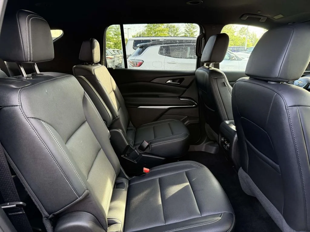 Used 2025 Blue Chevrolet LT image 14