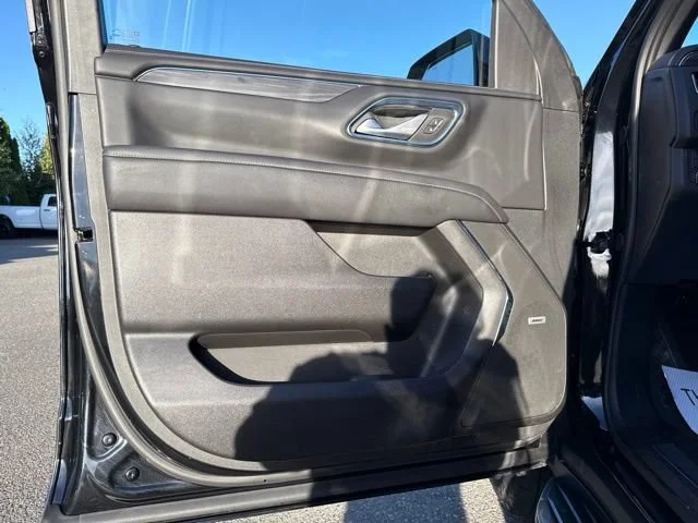 Used 2024 Onyx Black GMC SLT image 24