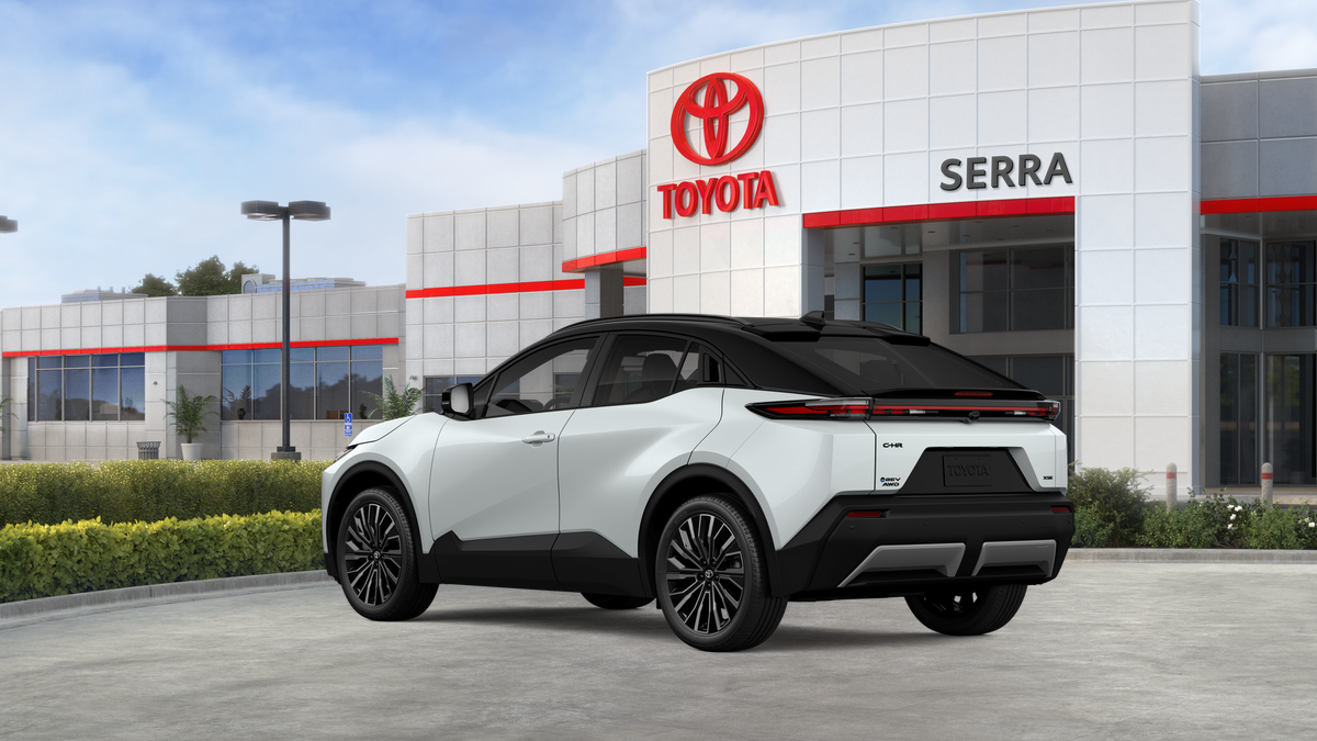 New 2026 Wind Chill Pearl with Midnight Black Metallic roof Toyota XSE image 6