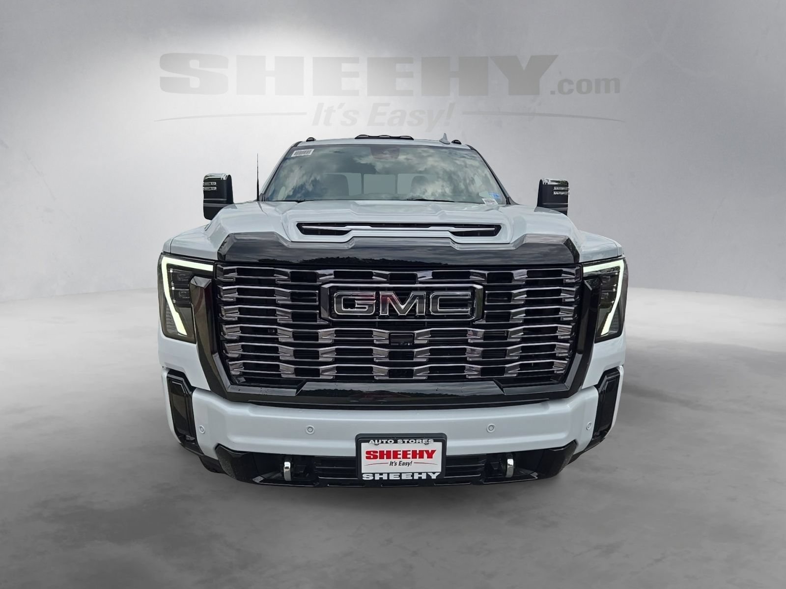 New 2026 Glacier White Tricoat GMC Denali Ultimate image 10