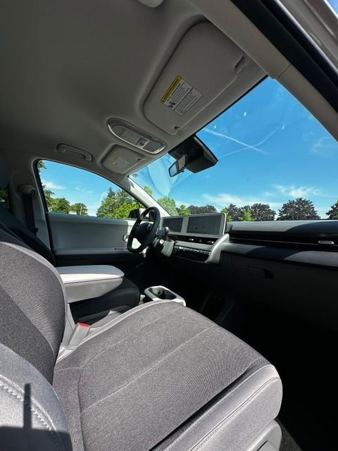 Used 2023 Cyber Gray Hyundai SE image 22
