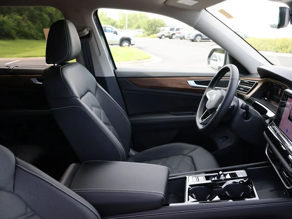 New 2026 Gray Volkswagen 2.0T SE w/Technology image 13