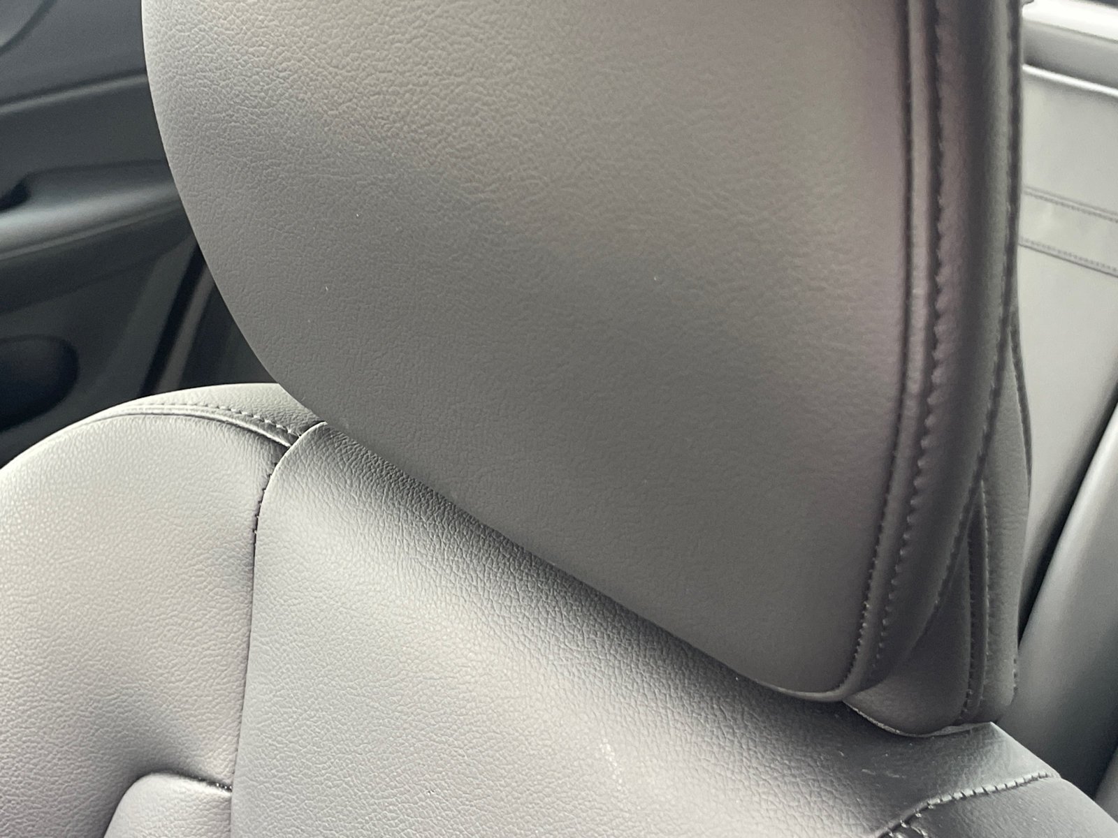 Used 2024 Thunder Grey Metallic Volvo Core Dark Theme image 12