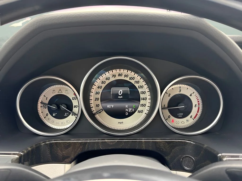 Used 2014  Mercedes-Benz E 250 image 27