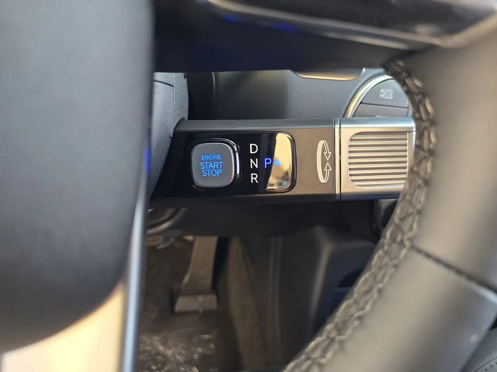 New 2026 Black Hyundai Blue SEL Premium image 21