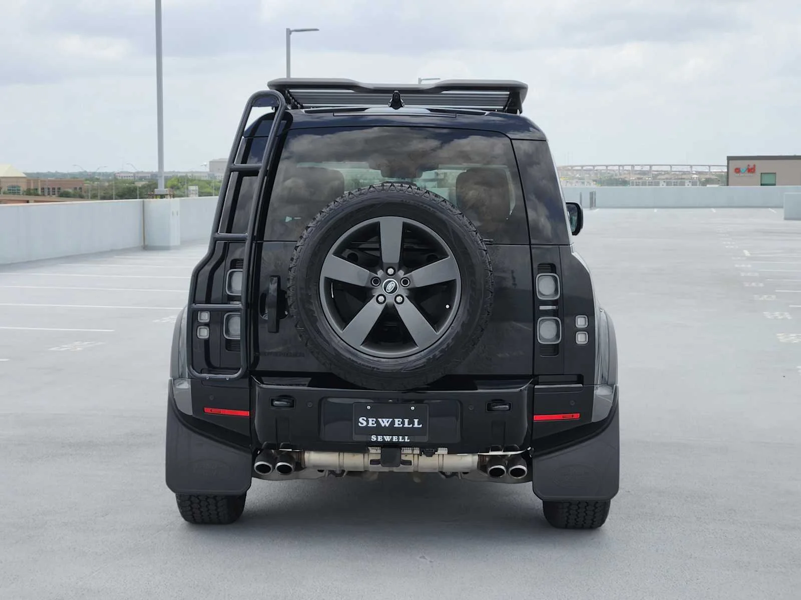 Used 2024 Santorini Black Metallic Land Rover V8 image 6