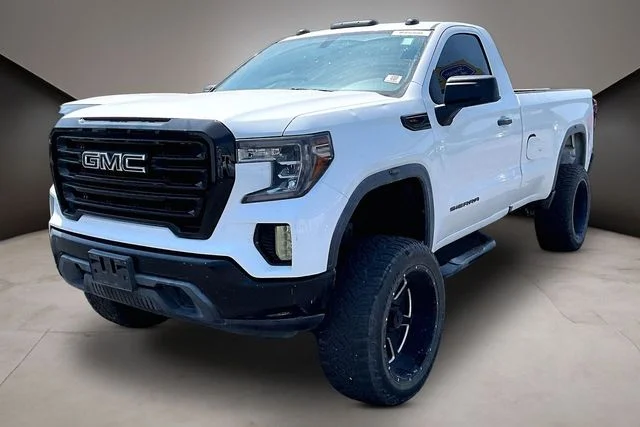 Used 2019 White GMC Base image 1