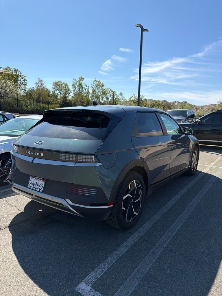 Certified Used 2024 Green Hyundai SE Standard Range image 6