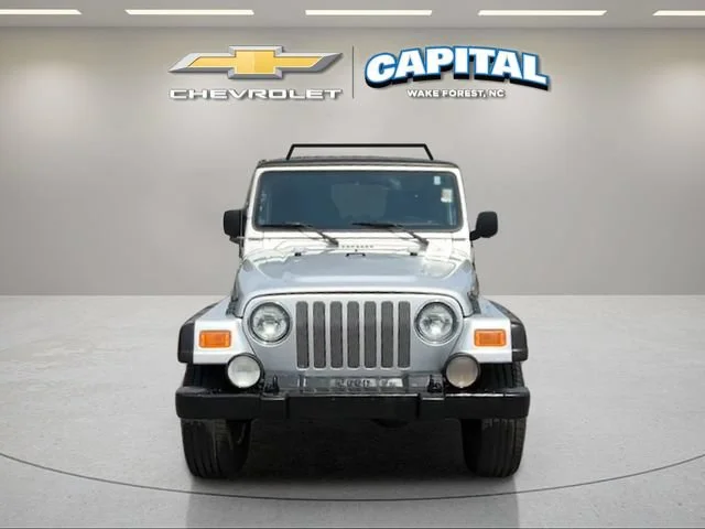 Used 2006 Silver Jeep Unlimited LWB image 9