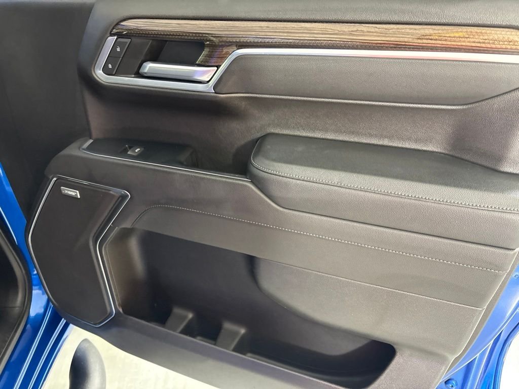 Used 2022 Blue Chevrolet RST image 22