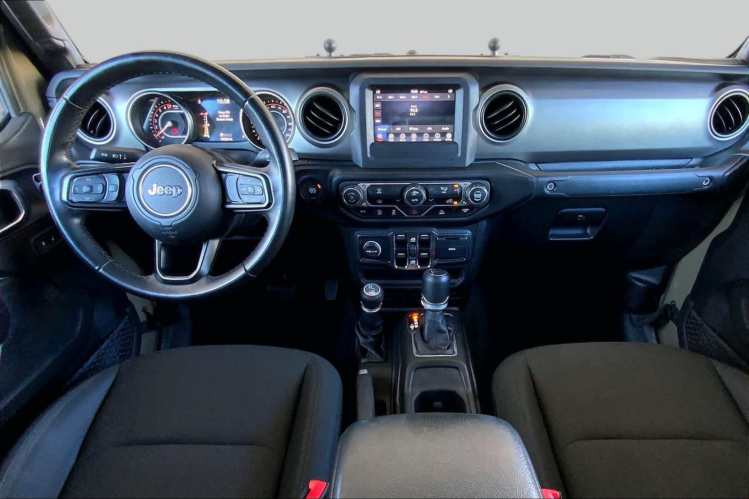 Used 2020 Gator Clearcoat Jeep Sport S image 16