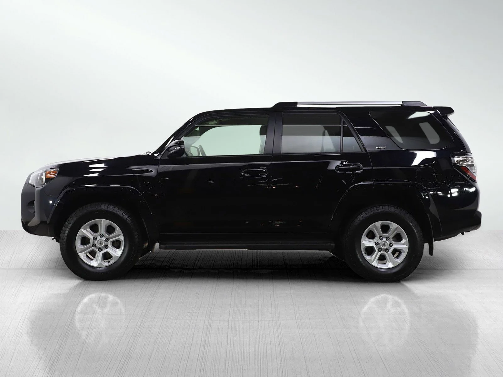 Used 2023 Toyota 4Runner SR5 Premium with VIN JTENU5JR1P6142901 for sale in Burnsville, Minnesota