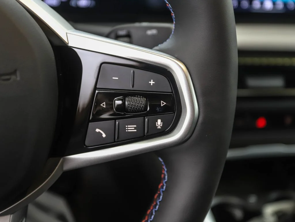 2025 BMW i4 M50 - Photo 13