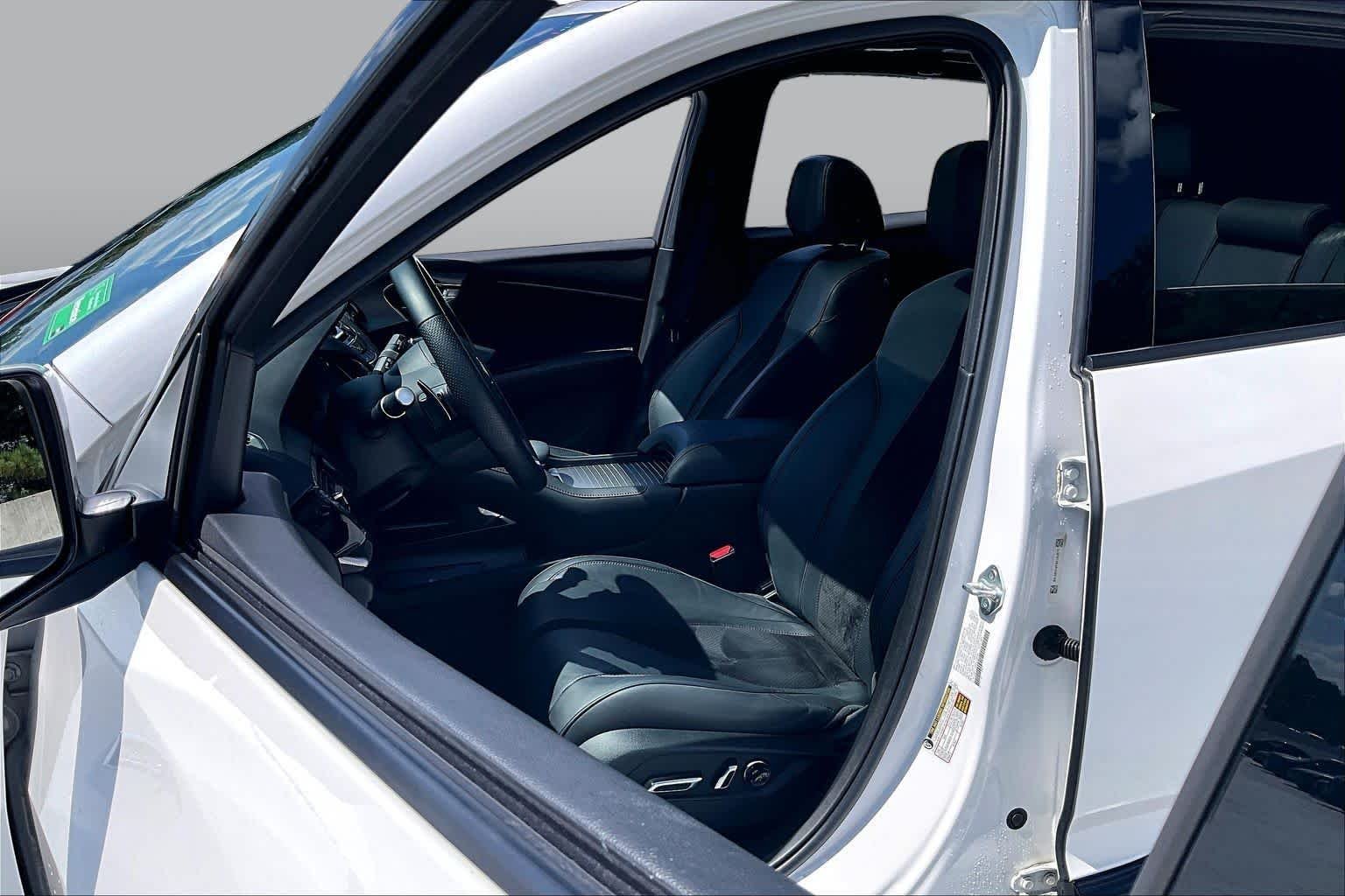 Used 2023 Platinum White Pearl Acura w/A-Spec Package image 8
