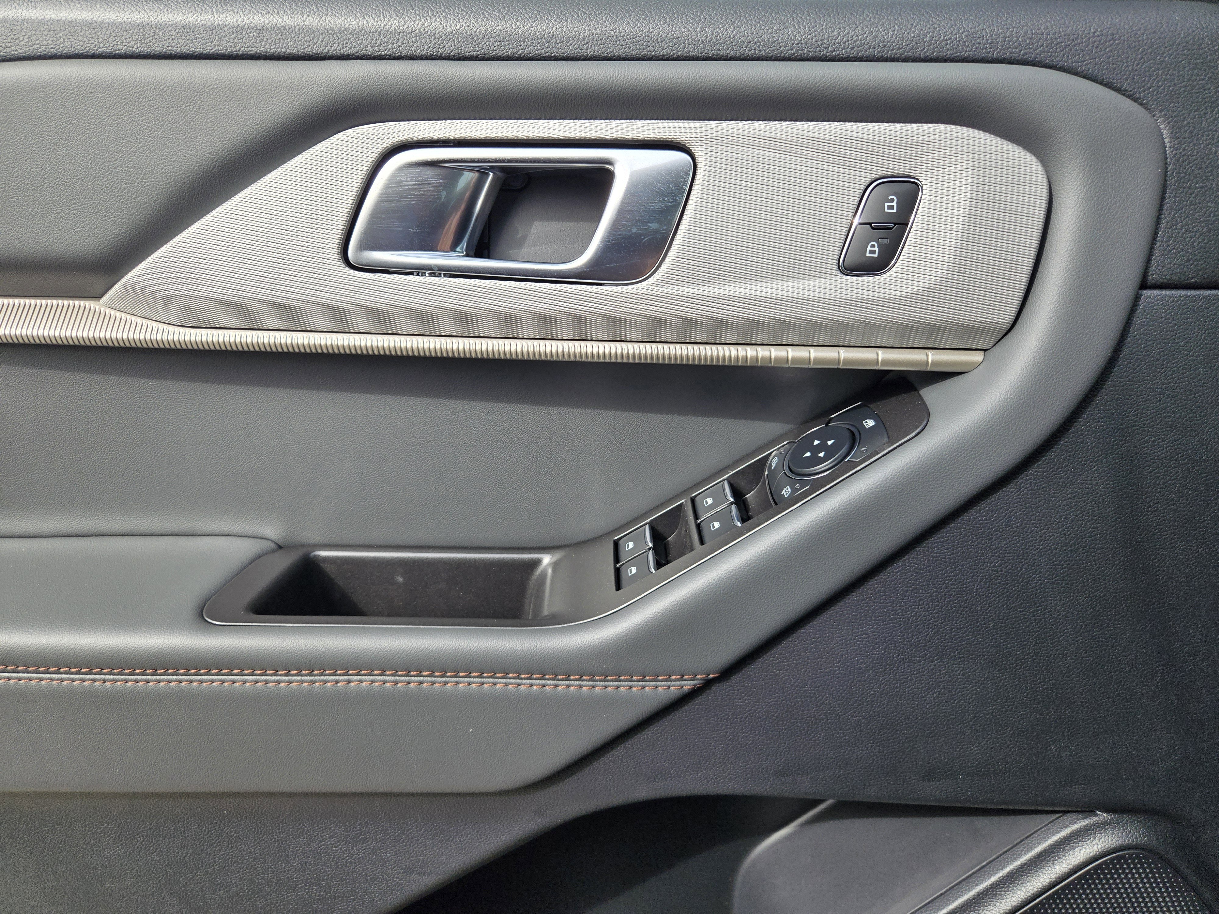 New 2026 Agate Black Metallic Ford Active image 14