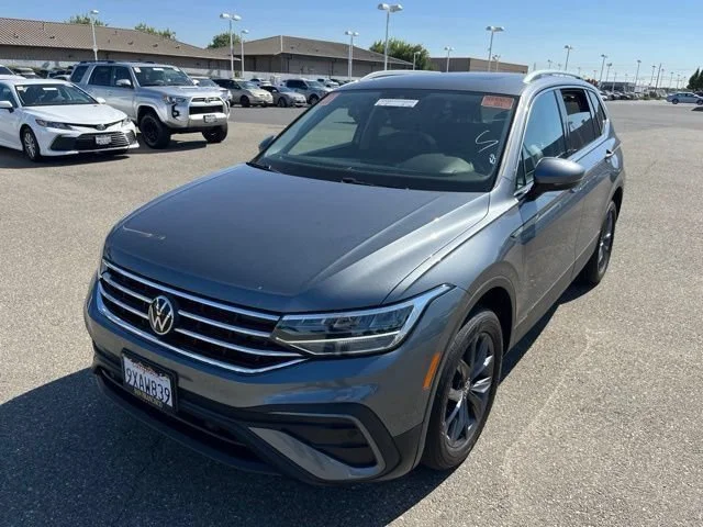 2023 Volkswagen Tiguan SE