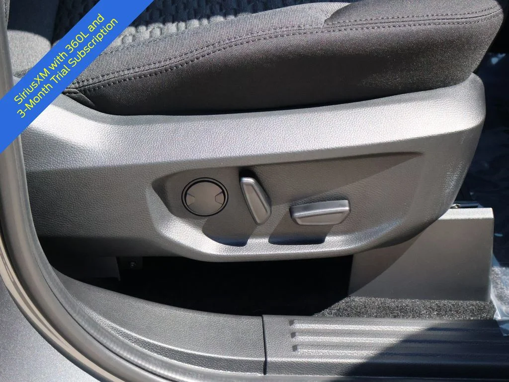 New 2026 Carbonized Gray Metallic Ford XLT image 10