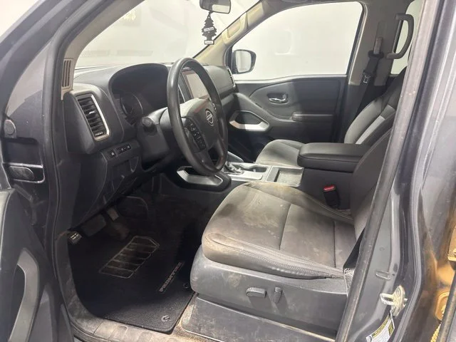 Used 2022 Gray Nissan SV image 11