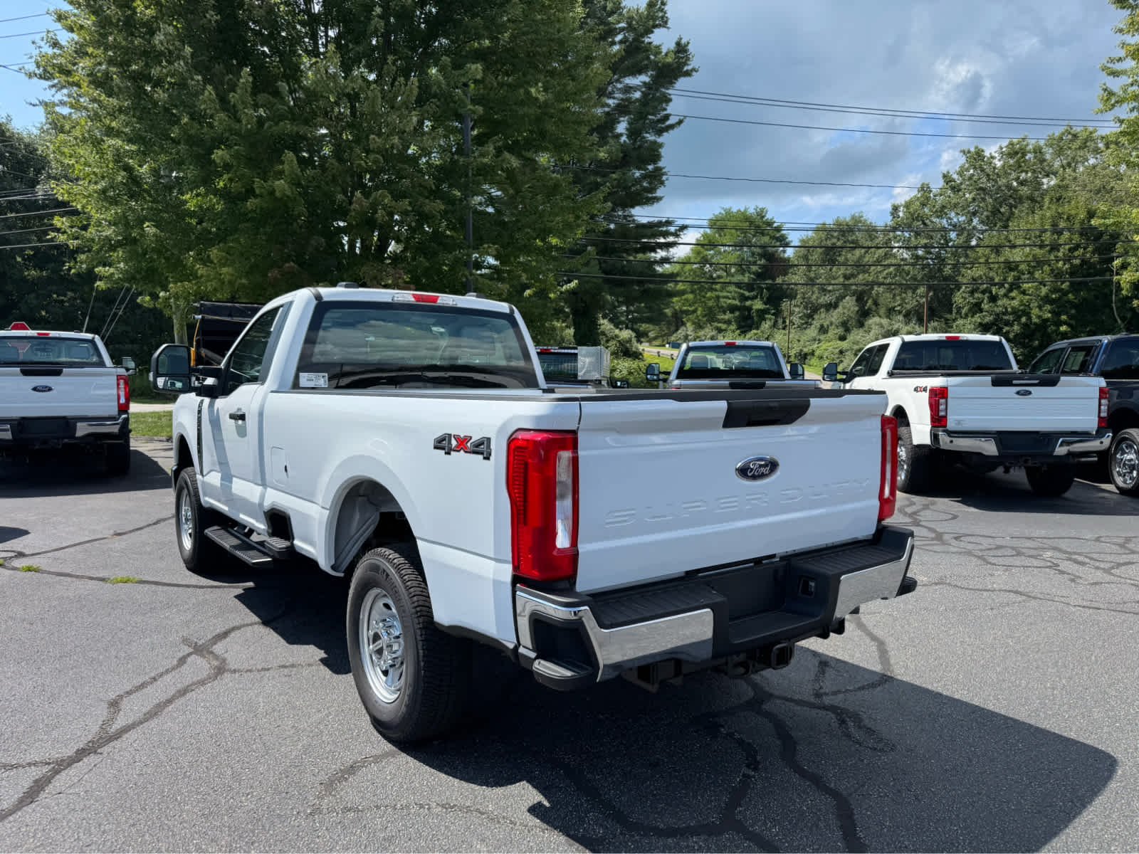 New 2026 Oxford White Ford XL image 3