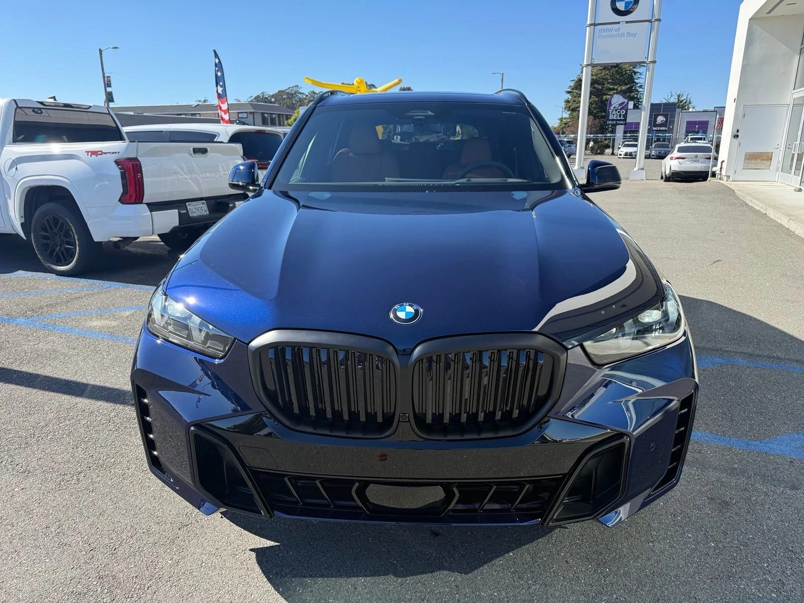 New 2026 Tanzanite Blue II Metallic BMW xDrive40i image 3