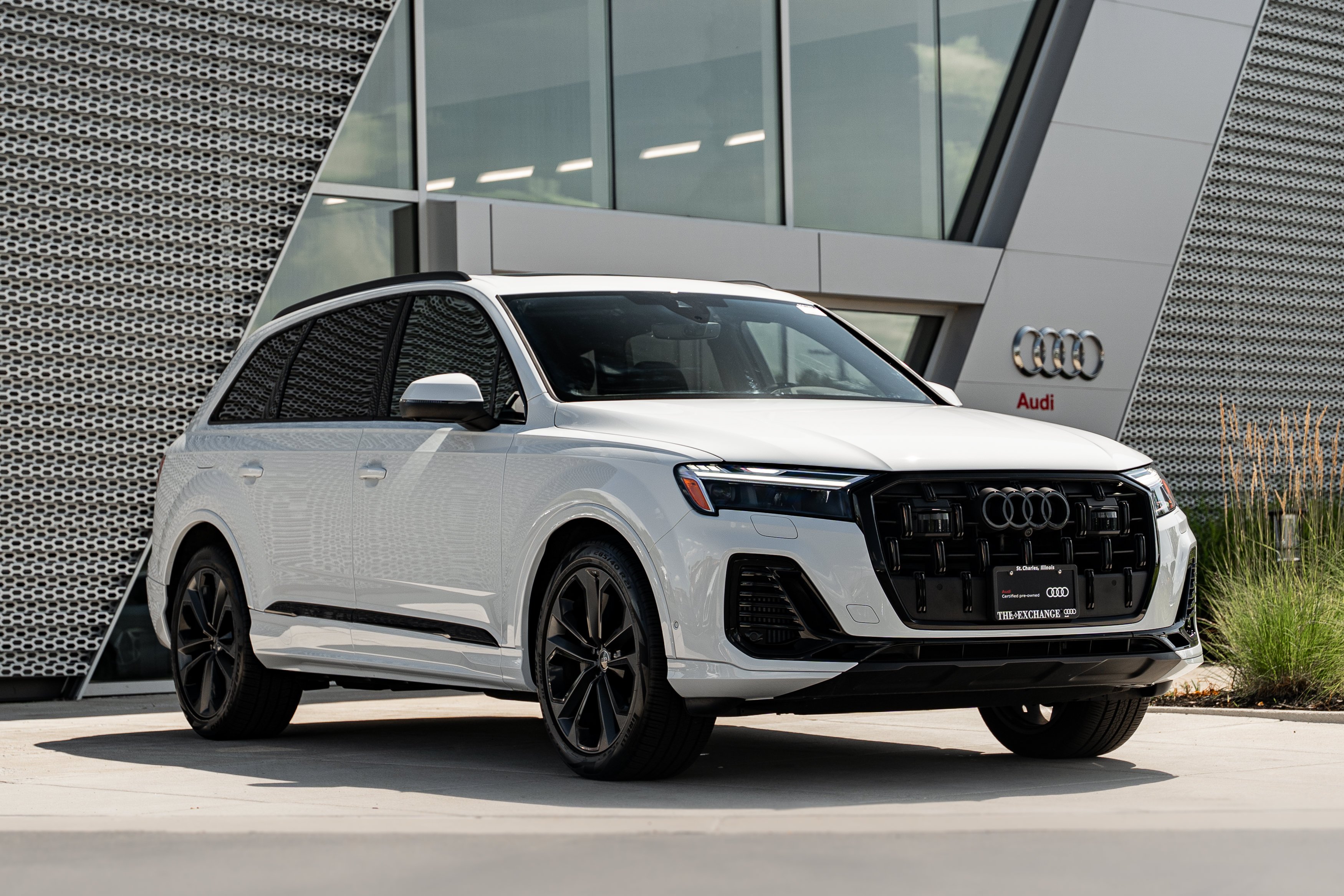 2025 Audi Q7 55 Premium Plus quattro Tiptronic's photo