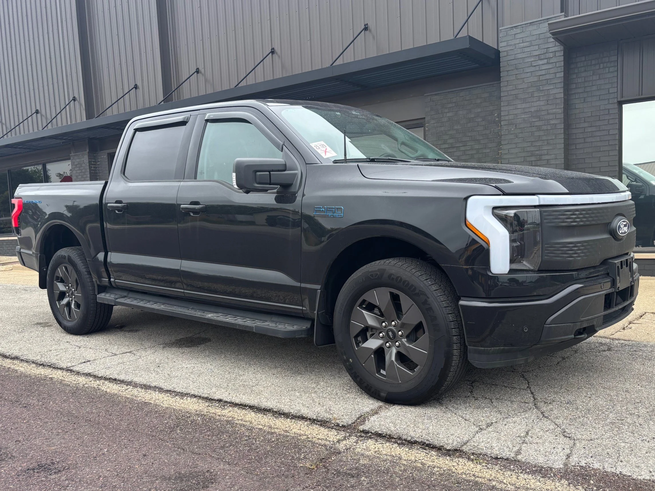 Used 2024 Black Metallic Ford Flash image 3