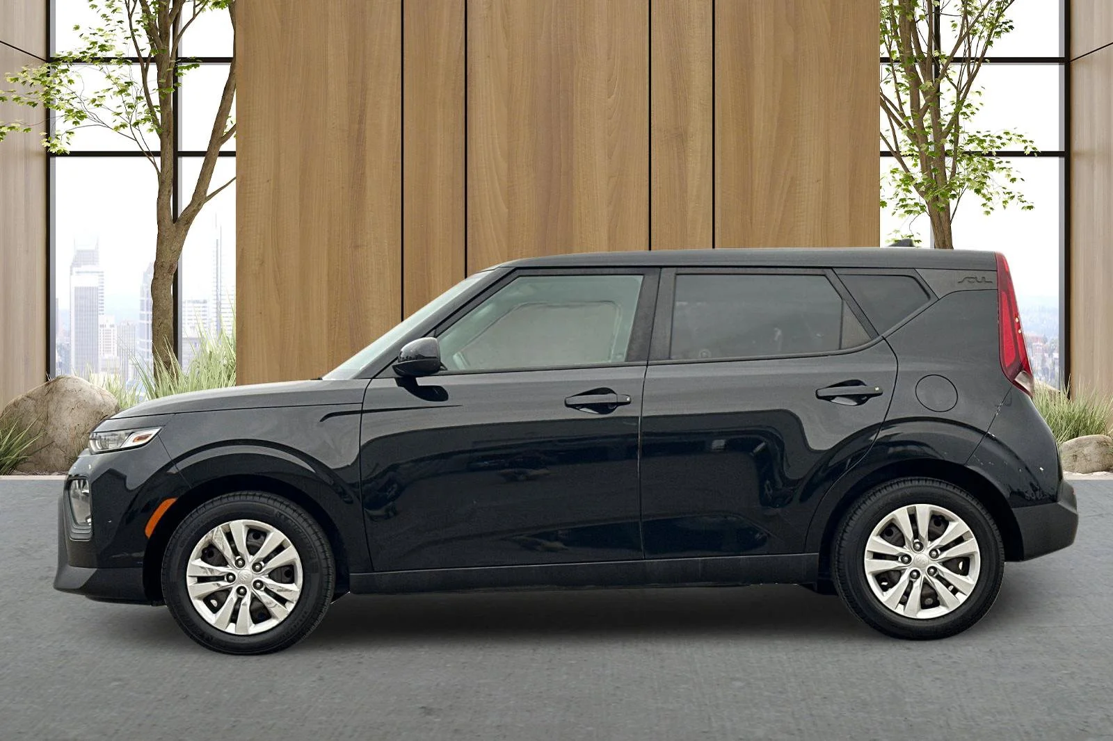 Used 2020 Black Kia LX image 7