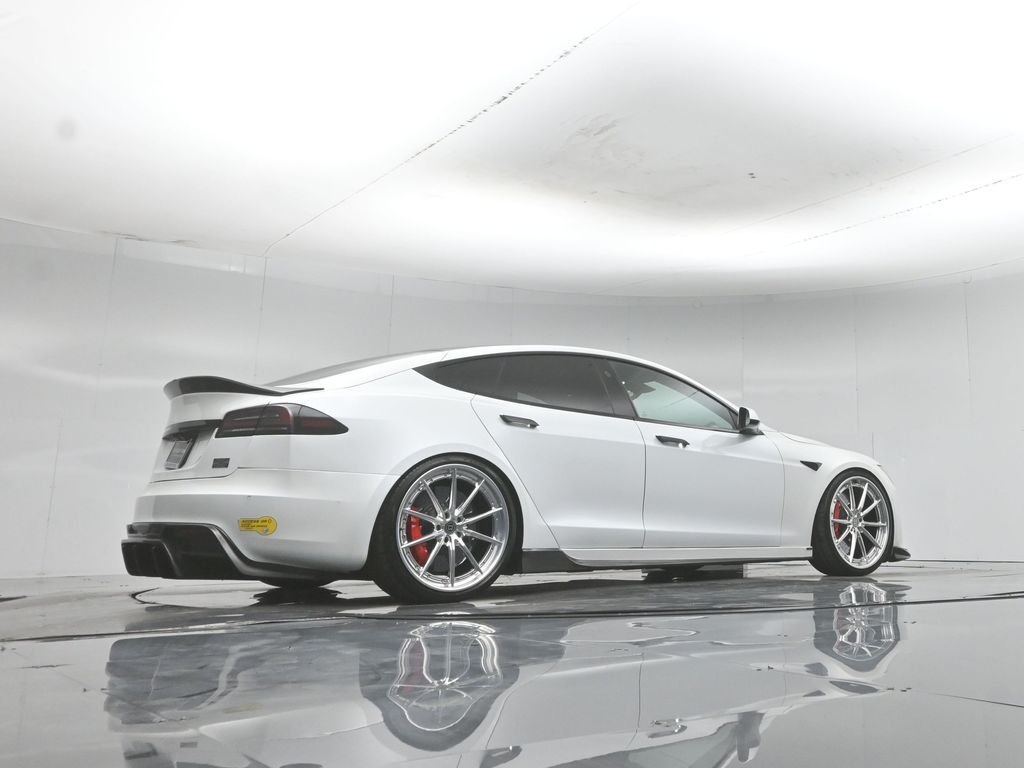 Used 2022 White Tesla Plaid image 47