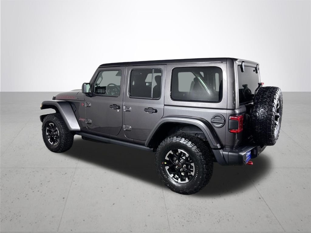 New 2026 Granite Crystal Metallic Clear-Coat Exterior Paint Jeep  image 8