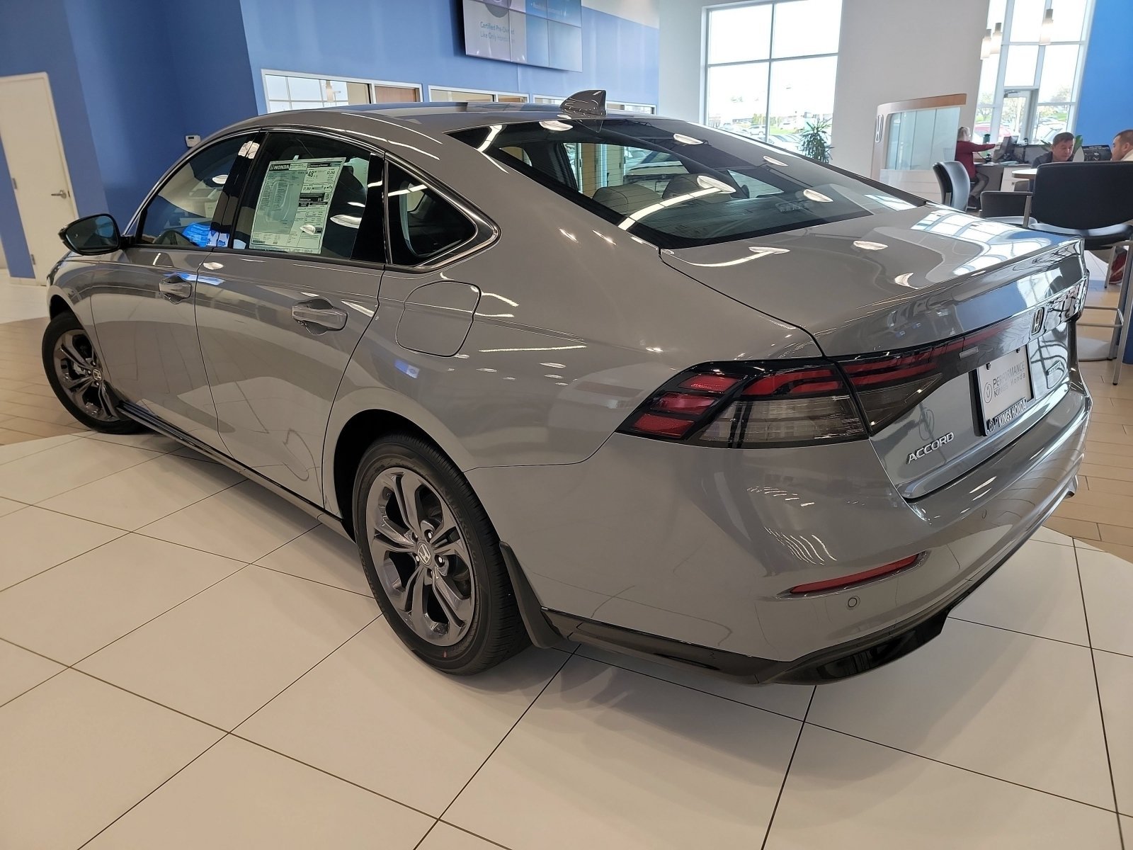 New 2026 Urban Gray Pearl Honda EX-L image 17
