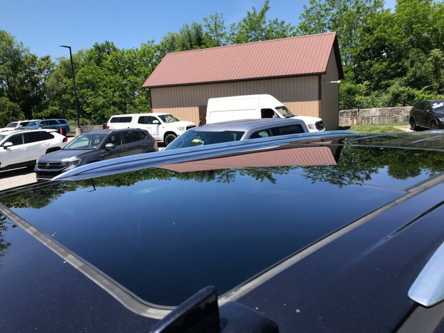 2022 Chevrolet Tahoe LT - Photo 5