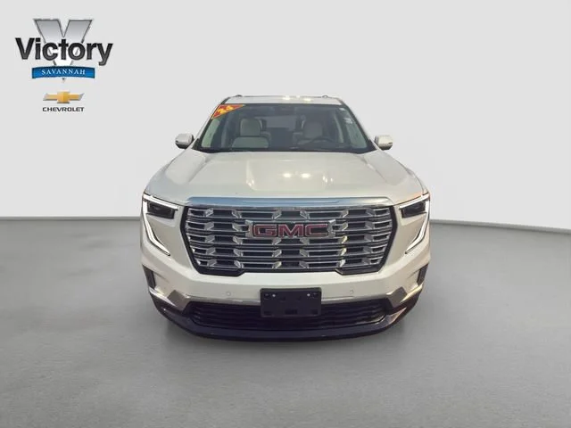 Used 2024 White Frost Tricoat GMC Denali image 2