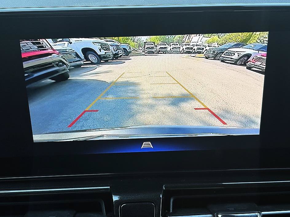 Used 2025 Cacti Green Chevrolet ACTIV image 23