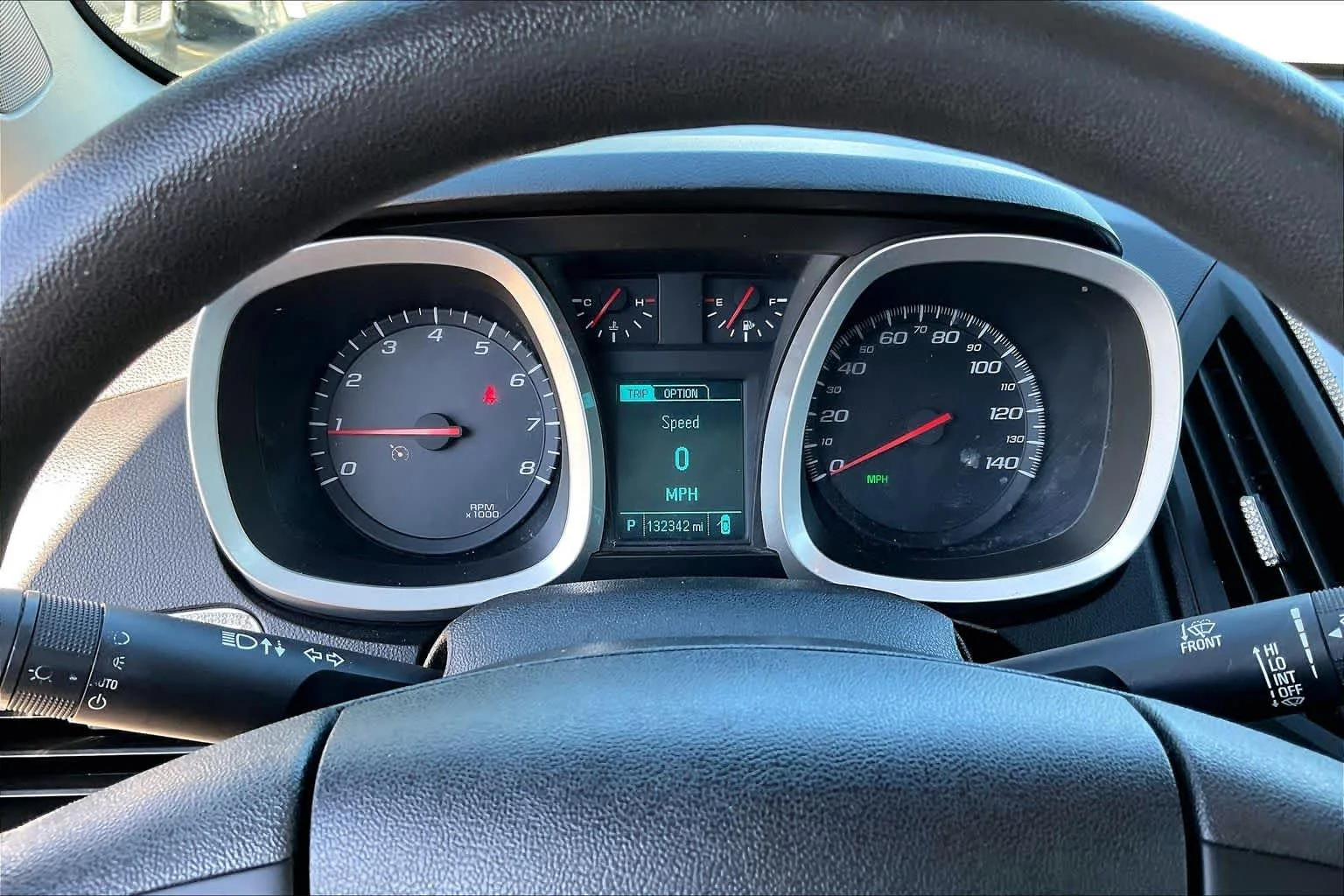 Used 2014 Summit White Chevrolet LS image 25