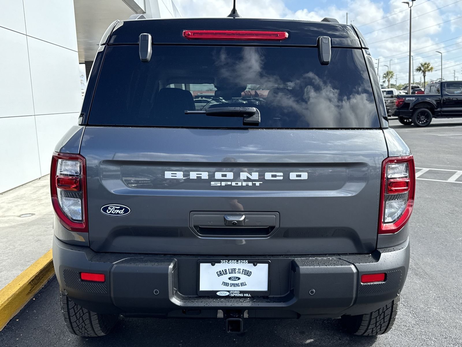 New 2026 Carbonized Gray Metallic Ford Badlands image 5