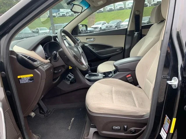 Used 2017 Black Hyundai 2.4 Base image 22