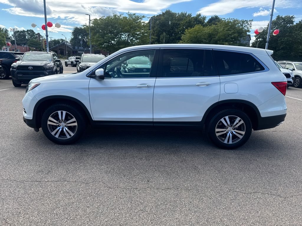 Used 2017  Honda EX-L image 4