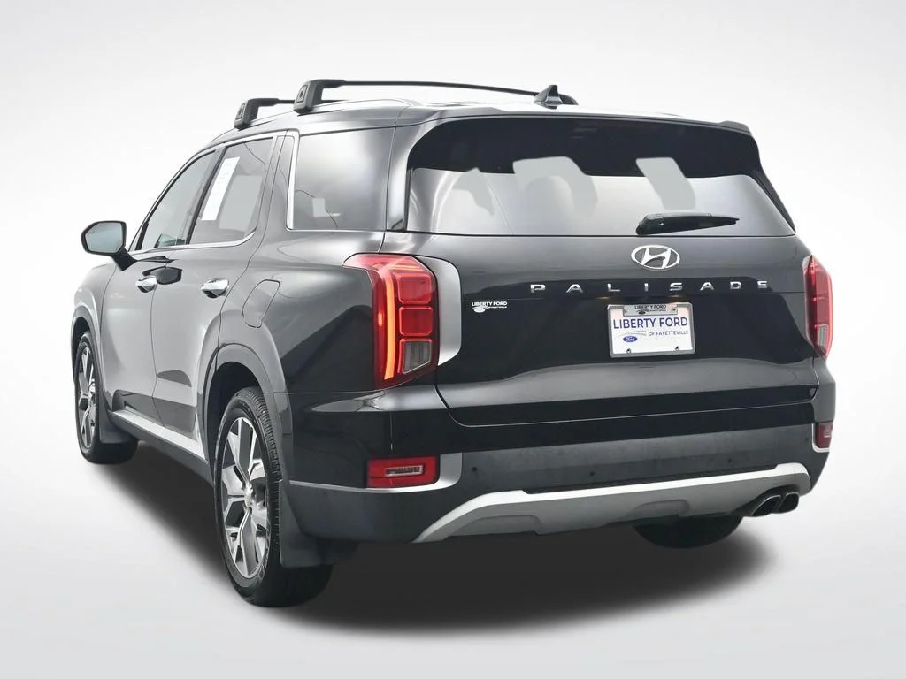 Used 2022 Abyss Black Pearl Hyundai SEL image 9