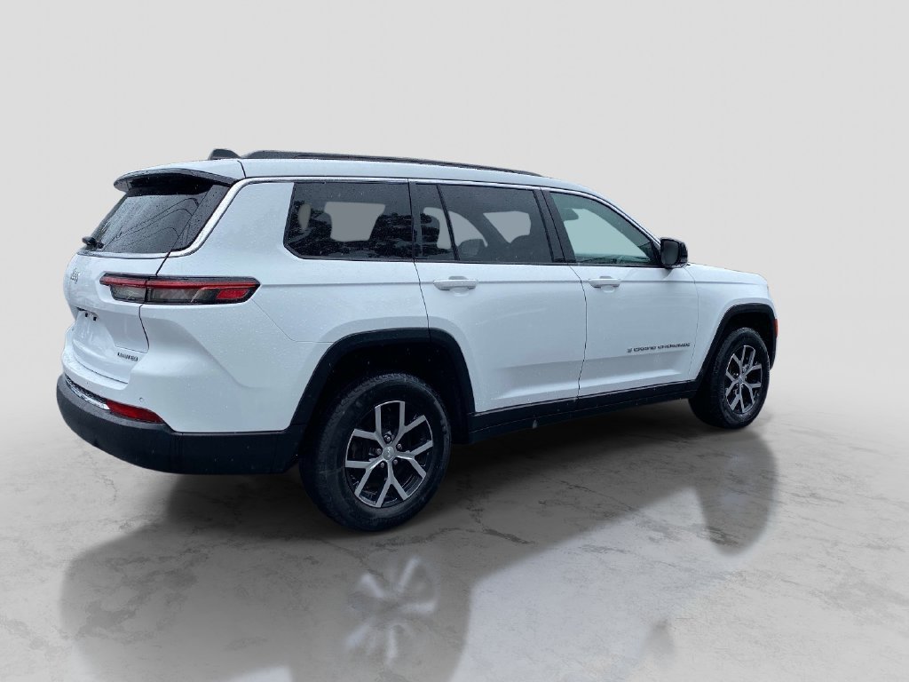 Used 2024 White Jeep Limited image 11