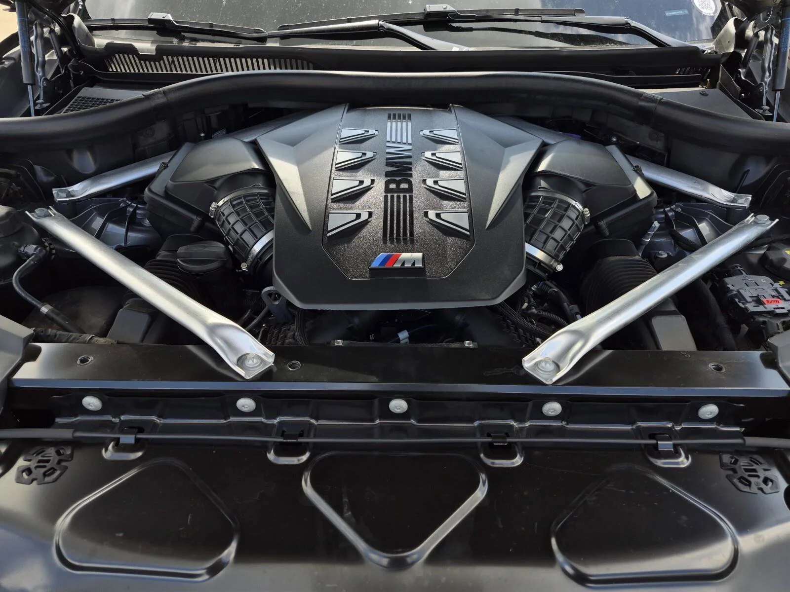 Certified Used 2024 Skyscraper Grey Metallic BMW M60i image 11