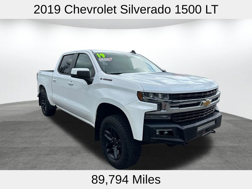 Used 2019 White Chevrolet LT image 3