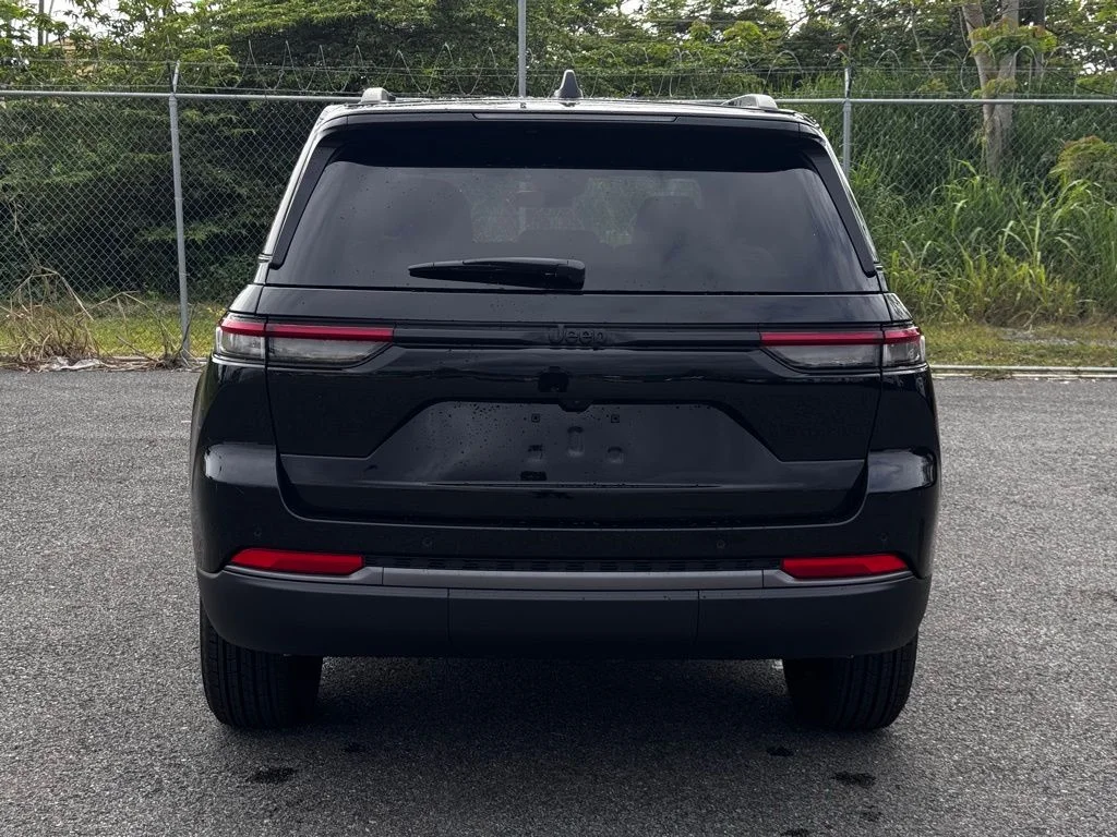 New 2026 Black Jeep Altitude image 10