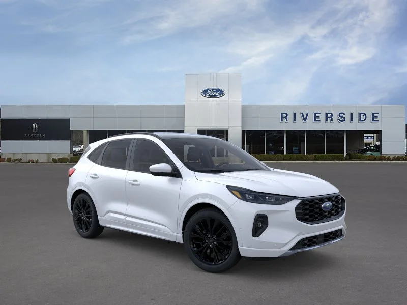 New 2024 Star White Metallic Tri-coat Ford ST-Line Elite image 7
