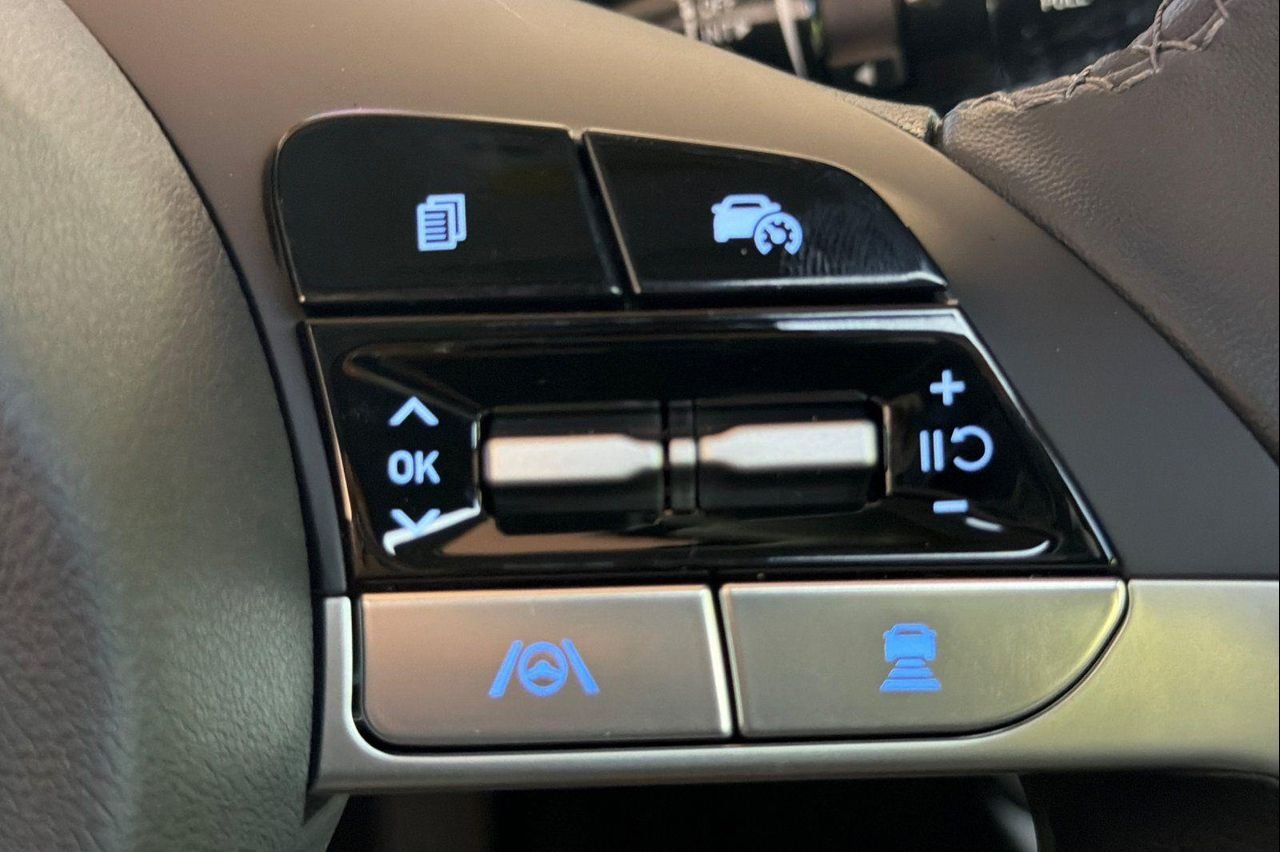 New 2026 White Hyundai Limited image 31