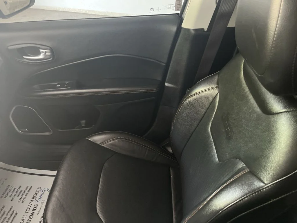 Used 2021 Silver Jeep Limited image 27