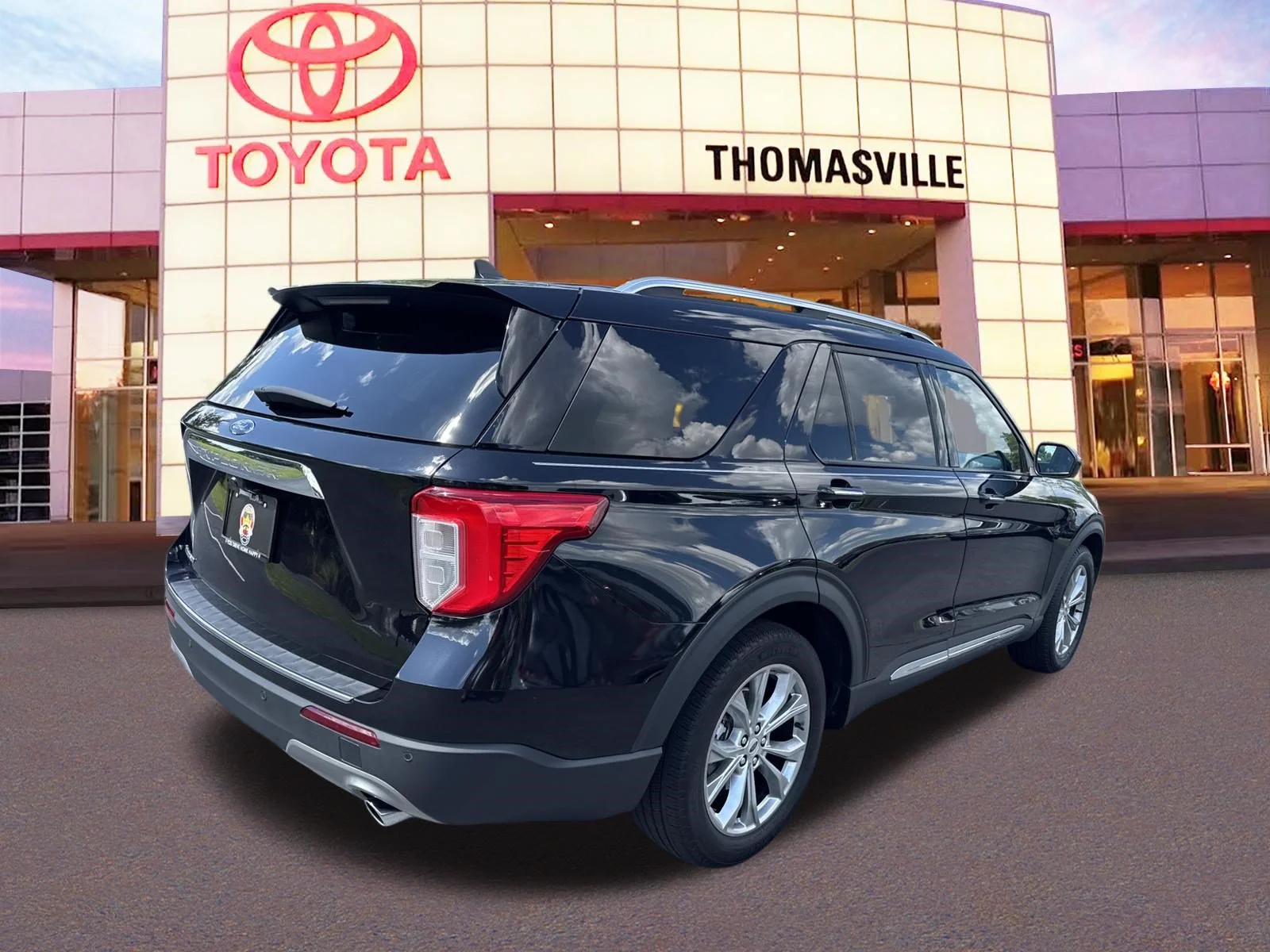 Used 2024 Black Metallic Ford Limited image 5