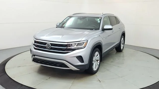 Used 2020 Silver Volkswagen 2.0T SEL image 3