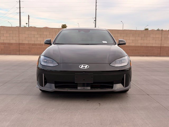 Used 2023 Green Hyundai Limited image 8