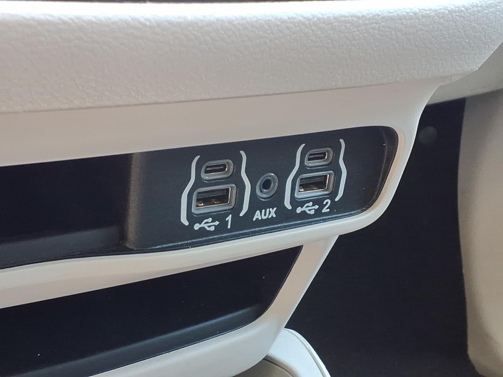 Certified Used 2023 Velvet Chrysler Touring L image 6